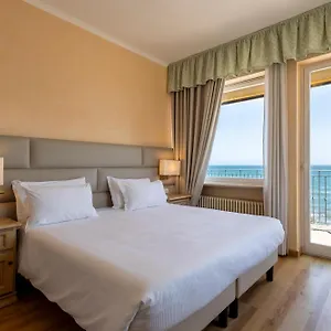 4* Hotell Palace