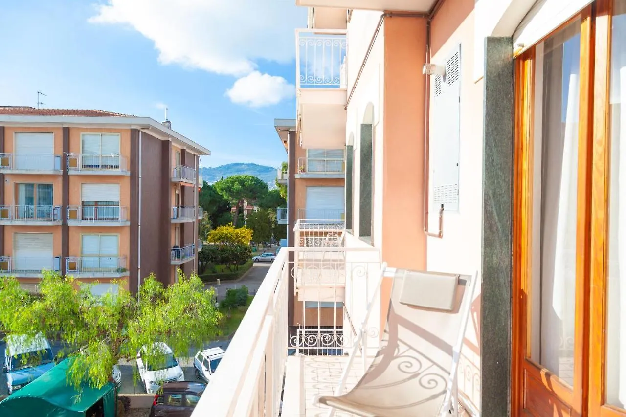Eveten Apartments - Diano Marina