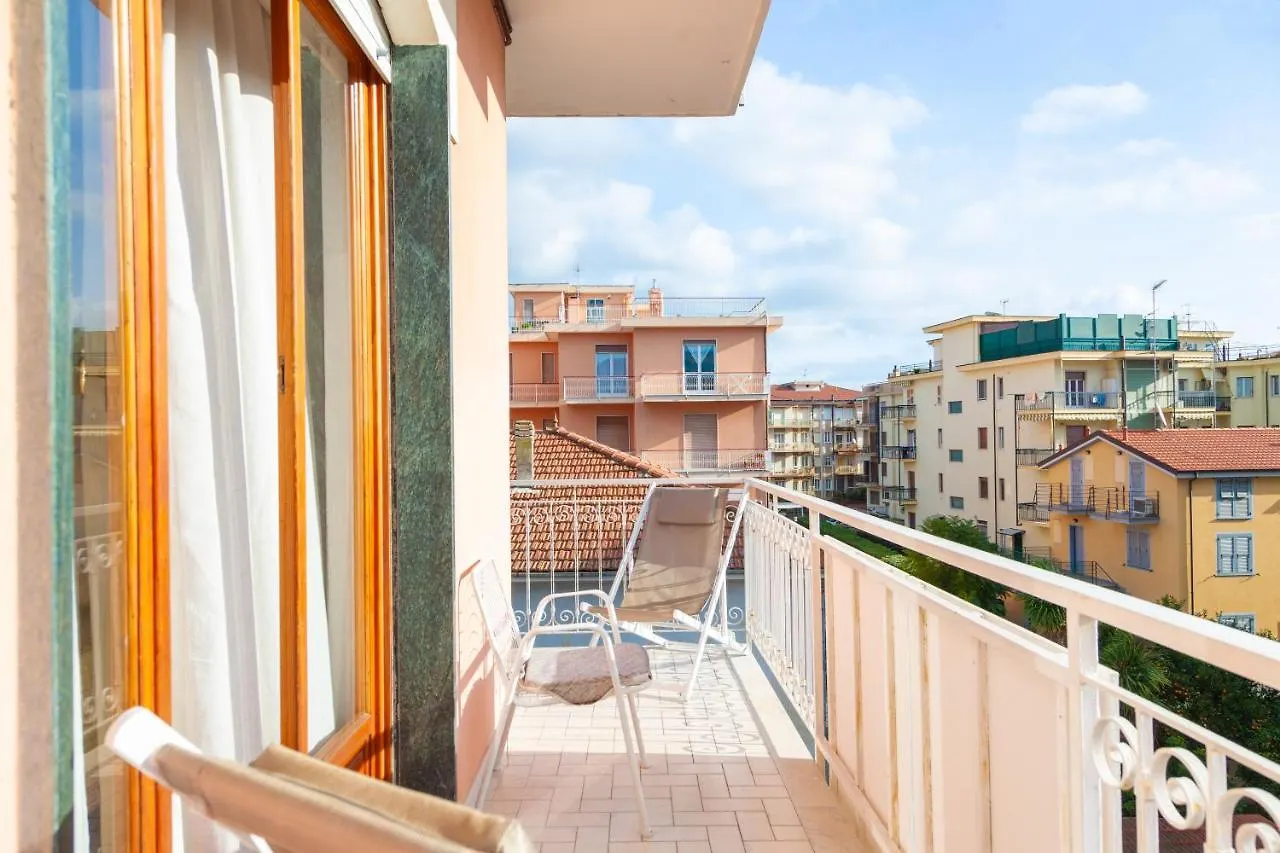 Eveten Apartments - Diano Marina Italia